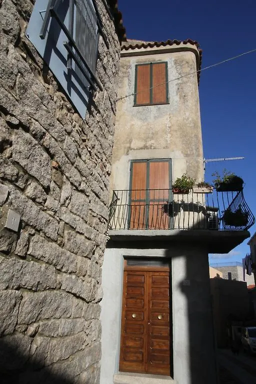 Holiday home Li Tre Bicchi Villa Aggius