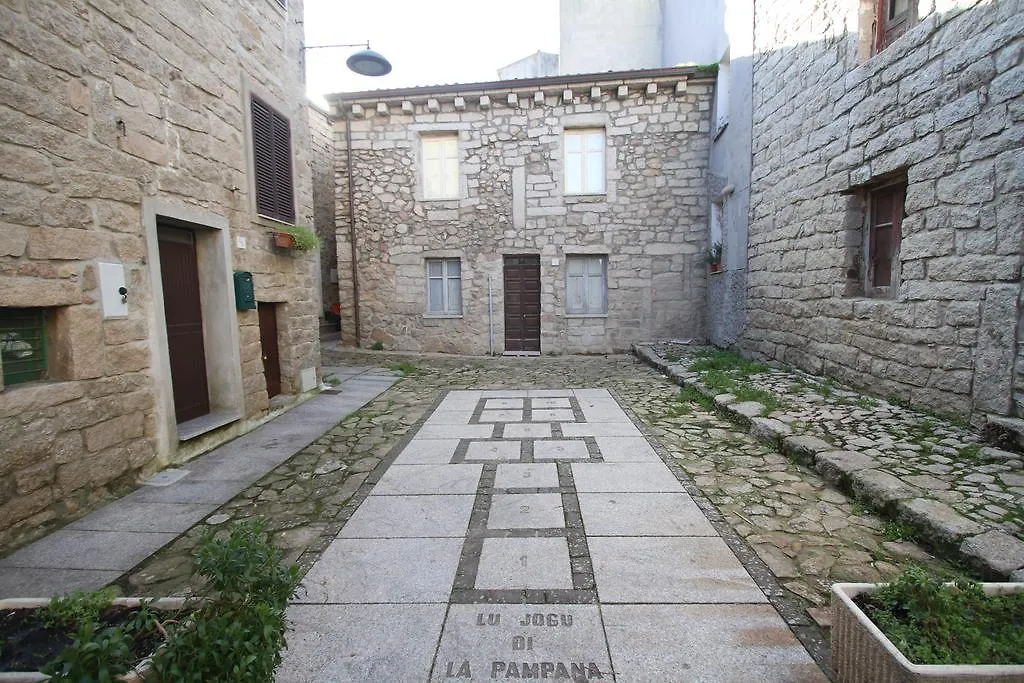 Li Tre Bicchi Villa Aggius Holiday home
